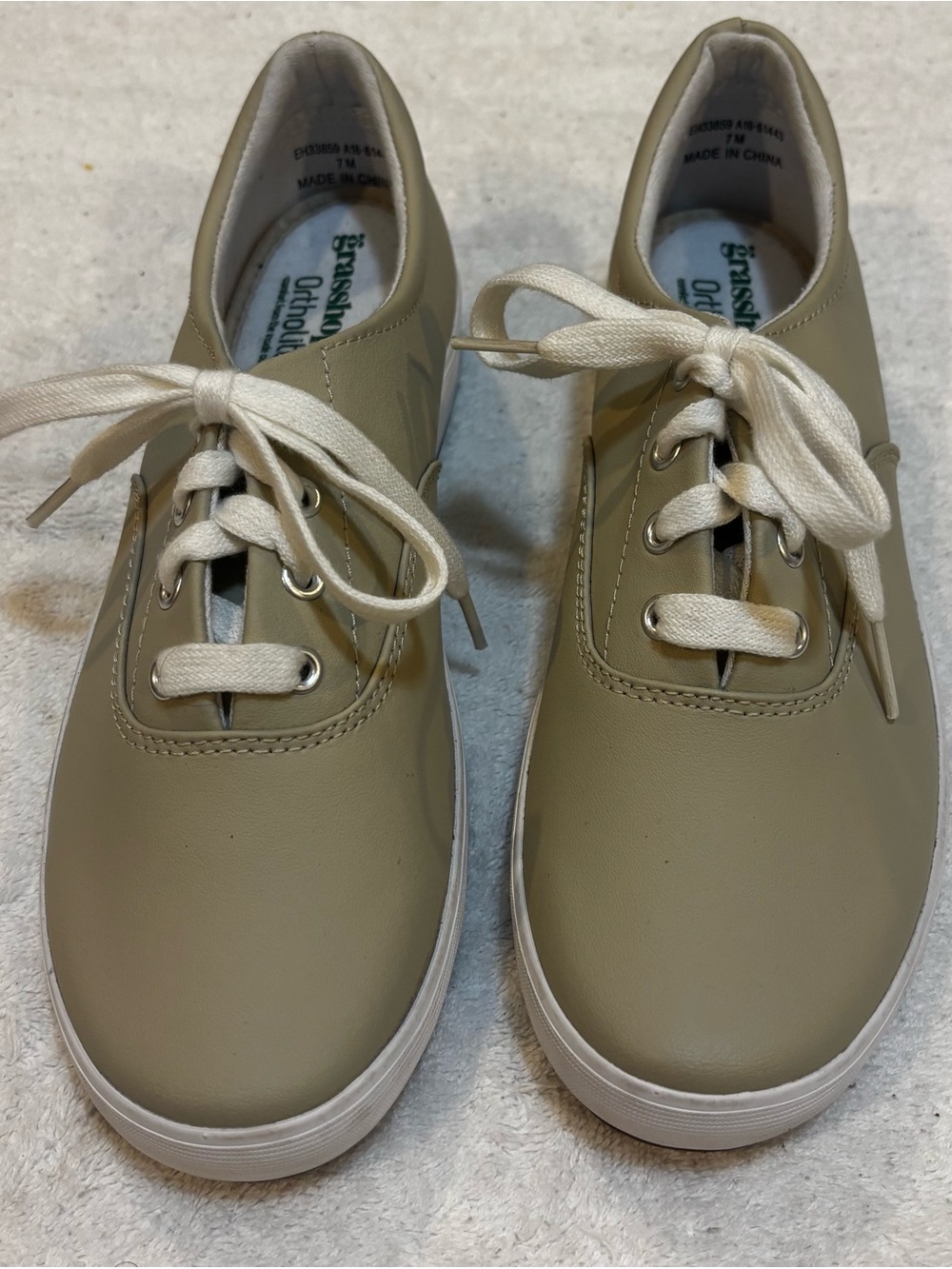 Brand New Grasshoppers Shoes - Women’s Size 7M - Walking Sneakers - Box 88